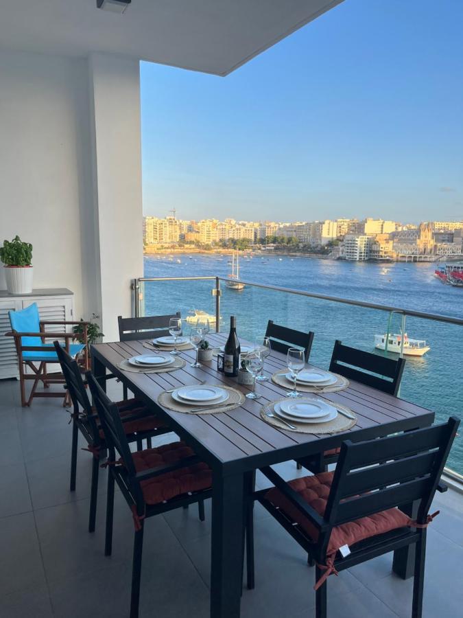 Seafront Two Bedroom Apartment سانت جوليان المظهر الخارجي الصورة